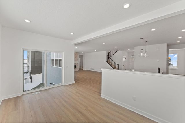 8621 183rd Street W, Lakeville, MN 55044