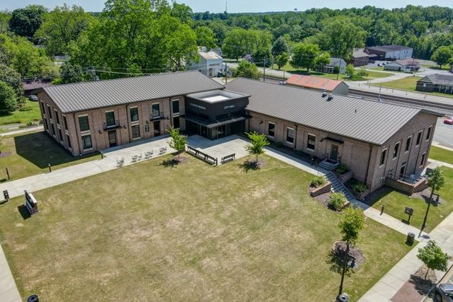 5659 Evelyn Lane, Flowery Branch, GA 30542