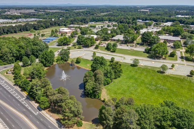5659 Evelyn Lane, Flowery Branch, GA 30542