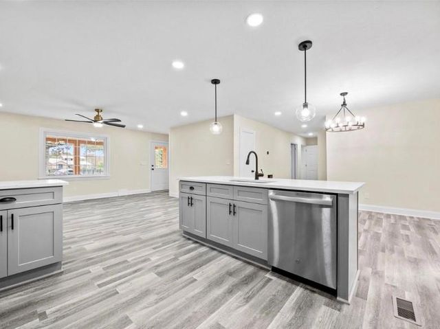 239 Brown Drive, Clermont, GA 30527