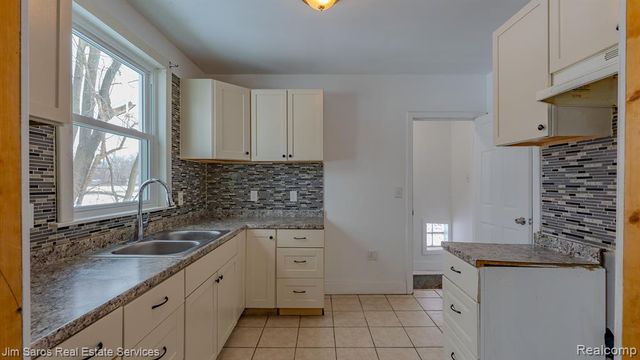 17892 Bradford Street, Detroit, MI 48205