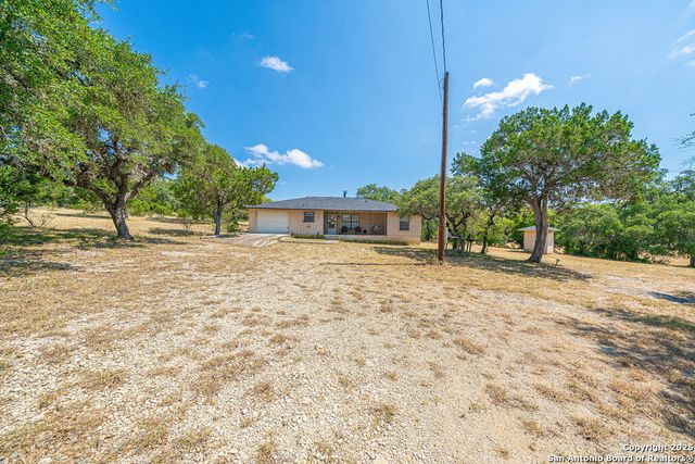 371 Lake Country, Lakehills, TX 78063