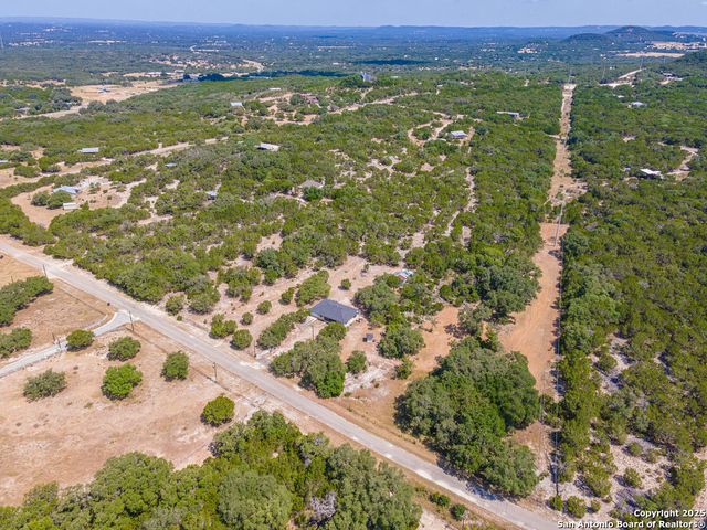 371 Lake Country, Lakehills, TX 78063