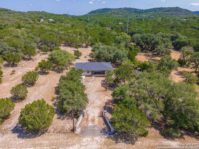 371 Lake Country, Lakehills, TX 78063