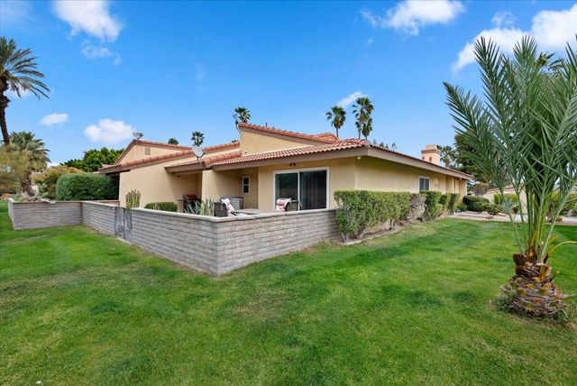 2671 N Whitewater Club Drive, Palm Springs, CA 92262