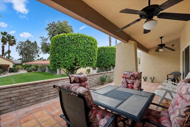 2671 N Whitewater Club Drive, Palm Springs, CA 92262