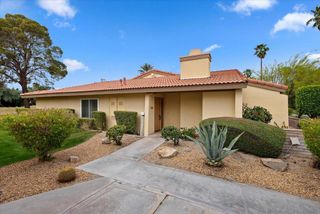 2671 N Whitewater Club Drive, Palm Springs, CA 92262