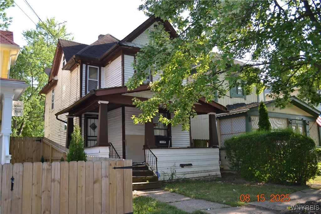 1645 Linwood, Niagara Falls, NY 14305