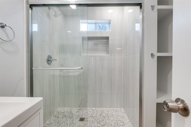 2410 S Marsalis Avenue, Dallas, TX 75216