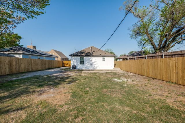 2410 S Marsalis Avenue, Dallas, TX 75216