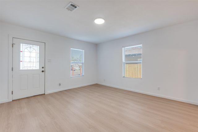 2410 S Marsalis Avenue, Dallas, TX 75216