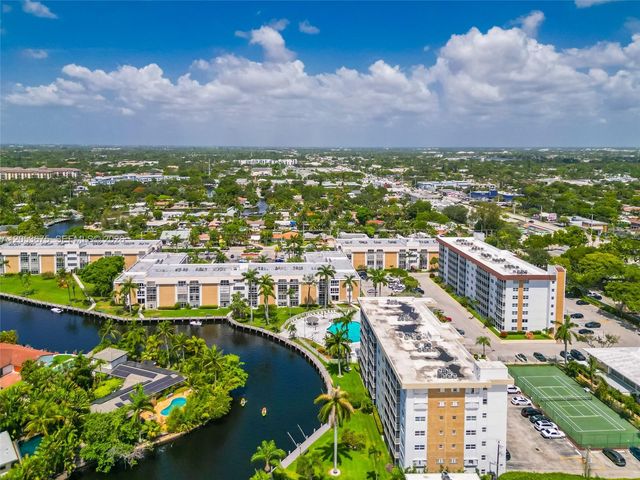 3000 NE 16th Ave 405, Oakland Park, FL 33334