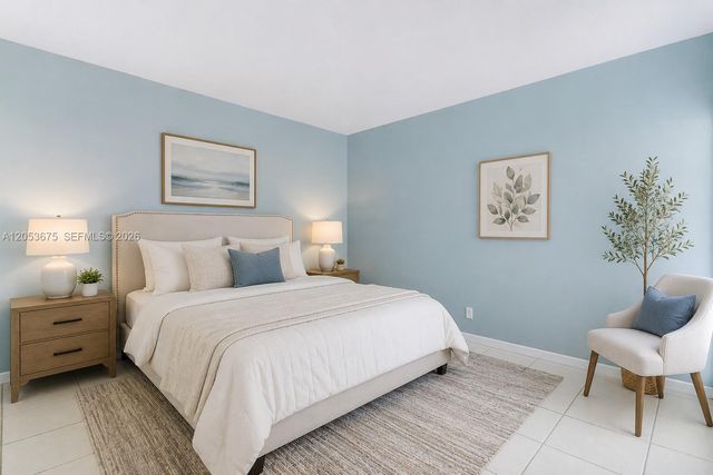 3000 NE 16th Ave 405, Oakland Park, FL 33334
