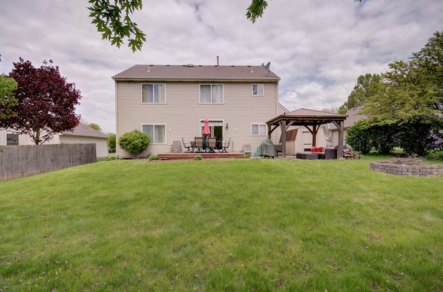 121 Brookhaven Court, Sugar Grove, IL 60554