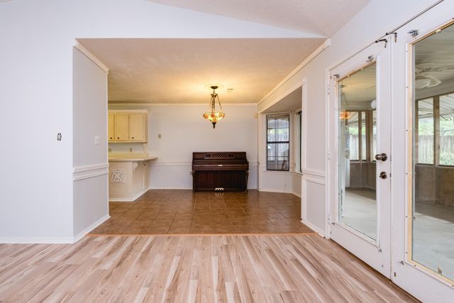 8 Tracy Austin Ct, Little Rock, AR 72210