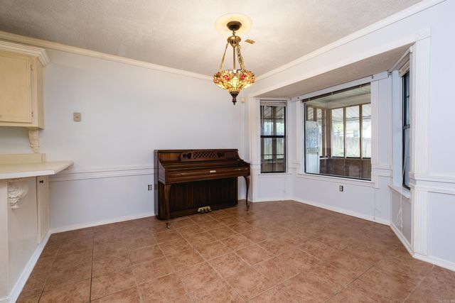 8 Tracy Austin Ct, Little Rock, AR 72210