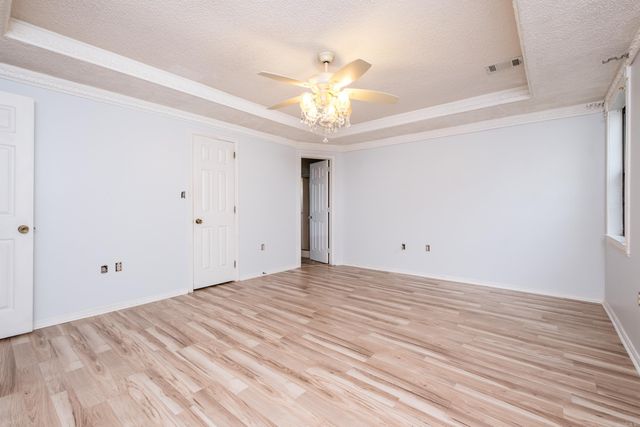 8 Tracy Austin Ct, Little Rock, AR 72210