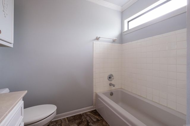 8 Tracy Austin Ct, Little Rock, AR 72210