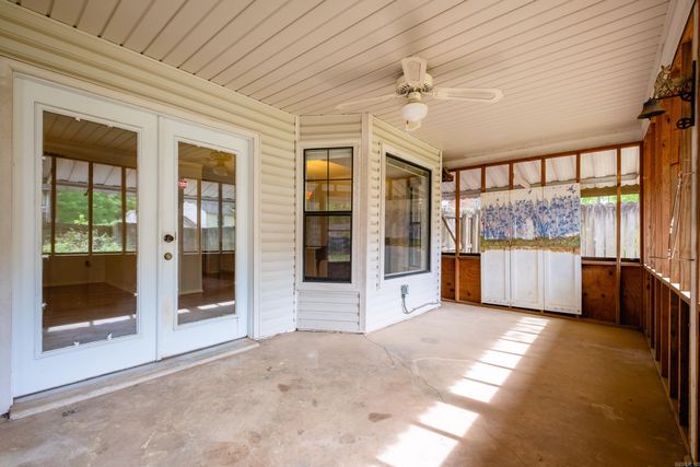 8 Tracy Austin Ct, Little Rock, AR 72210