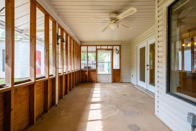 8 Tracy Austin Ct, Little Rock, AR 72210