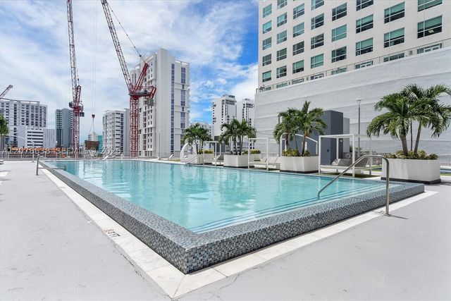 690 SW 1st Ct 2025, Miami, FL 33130