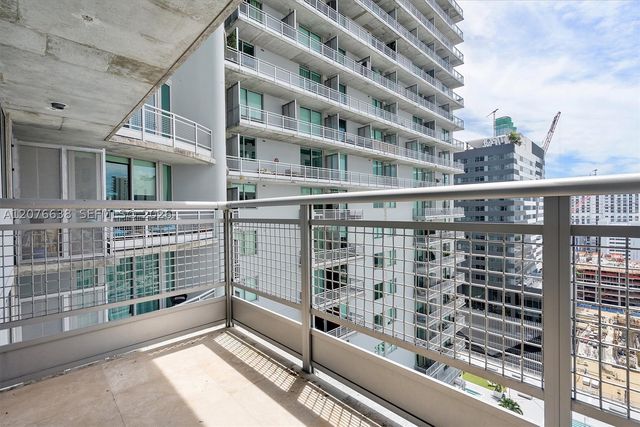 690 SW 1st Ct 2025, Miami, FL 33130
