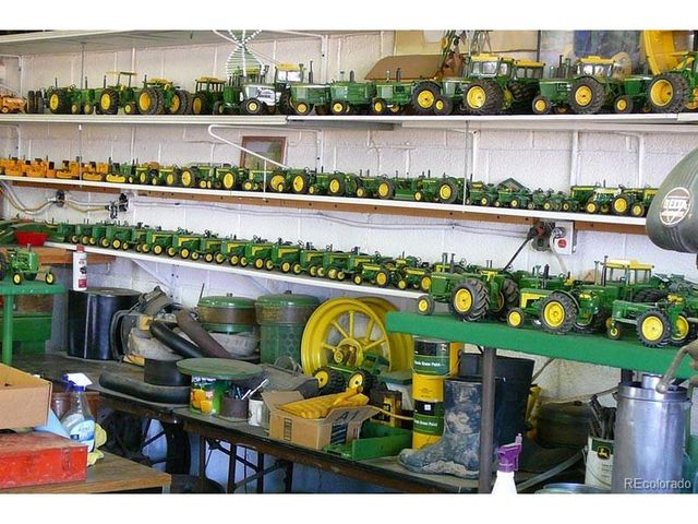 2024 Strasburg Rd, Strasburg, CO 80136