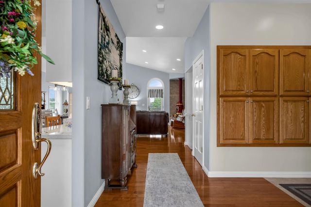 281 Ursula Dr, Sutter Creek, CA 95685