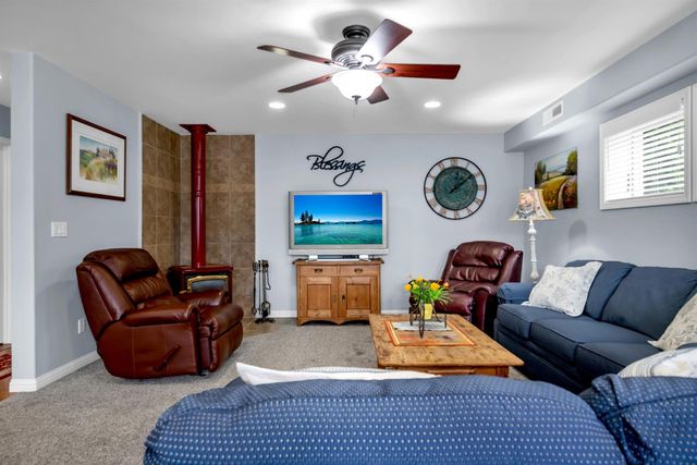 281 Ursula Dr, Sutter Creek, CA 95685