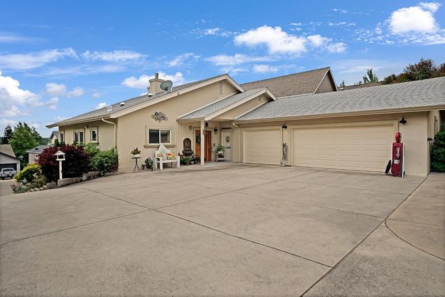 281 Ursula Dr, Sutter Creek, CA 95685