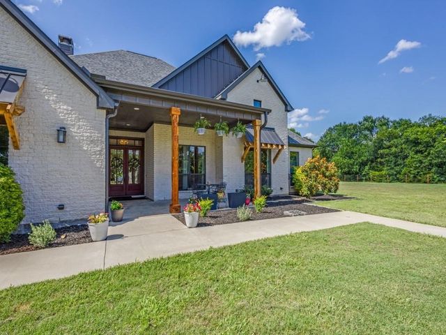 31665 Fm 121, Tioga, TX 76271