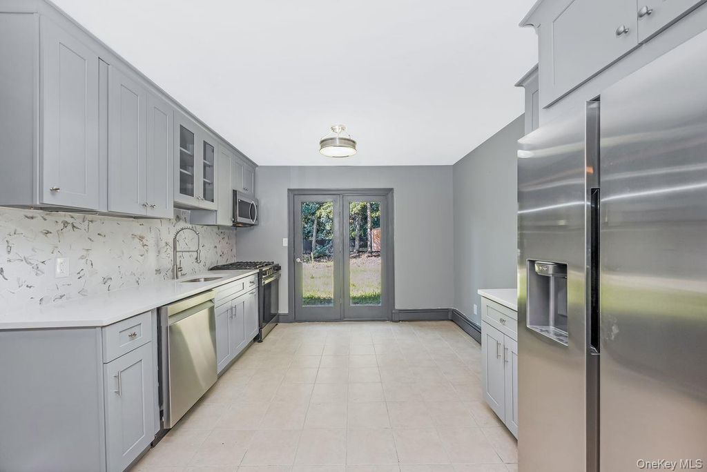 99 Ontario Street, Port Jefferson Station, NY 11776 — photo 5
