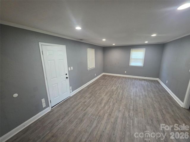 1524 Pondella Drive, Charlotte, NC 28213