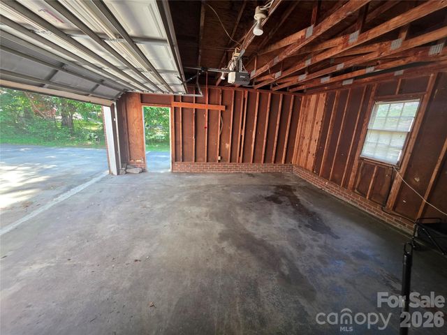 1524 Pondella Drive, Charlotte, NC 28213