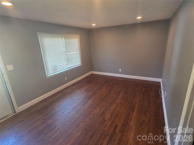1524 Pondella Drive, Charlotte, NC 28213