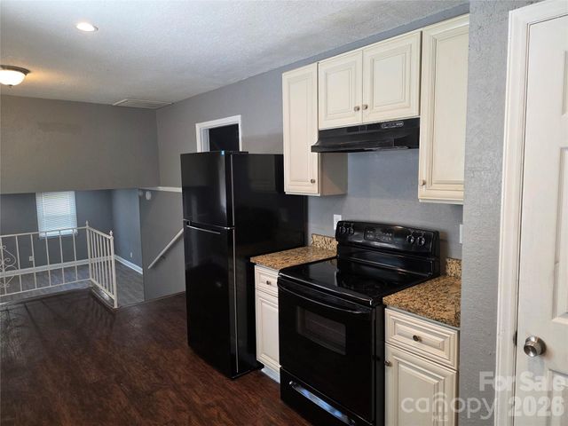 1524 Pondella Drive, Charlotte, NC 28213
