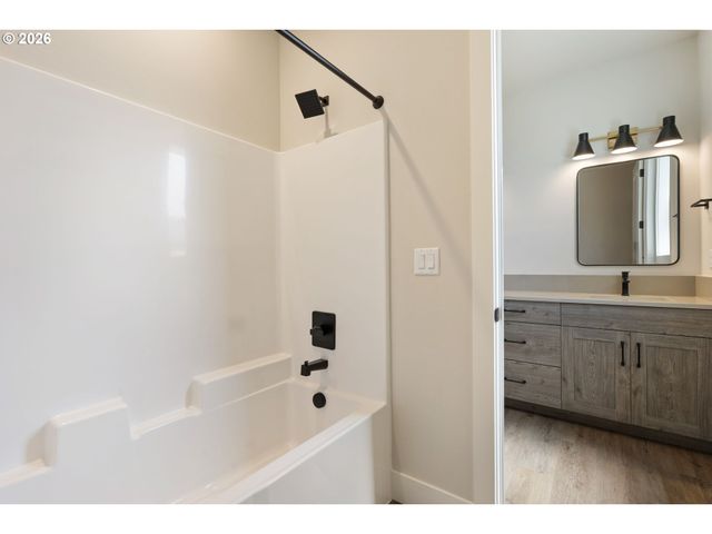 16713 Ne 38TH Ave, Vancouver, WA 98686