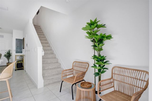 516 NE 1st Dr, Florida City, FL 33034