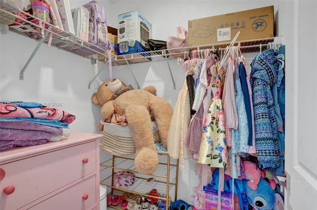 516 NE 1st Dr, Florida City, FL 33034