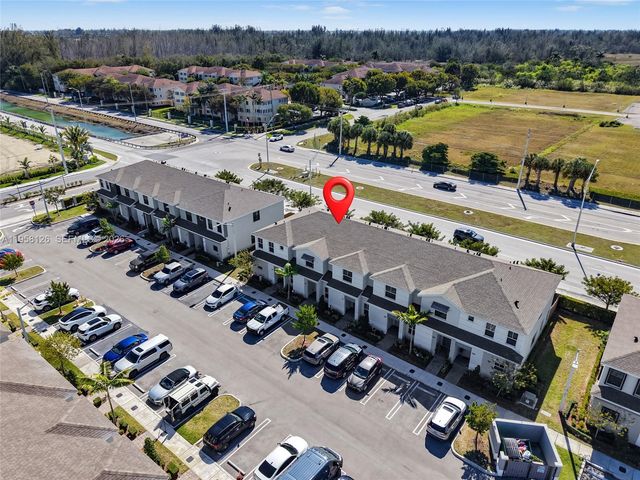 516 NE 1st Dr, Florida City, FL 33034