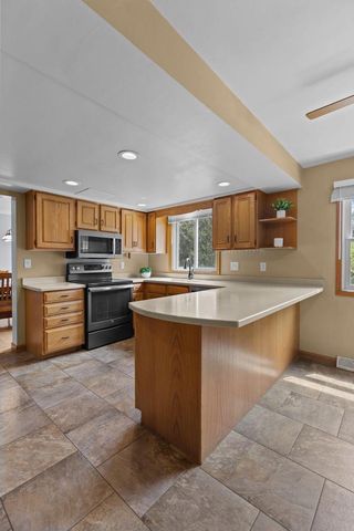 1330 N BRIARCLIFF DRIVE, Appleton, WI 54915