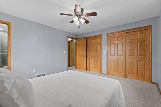 1330 N BRIARCLIFF DRIVE, Appleton, WI 54915
