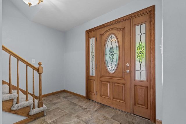 1330 N BRIARCLIFF DRIVE, Appleton, WI 54915