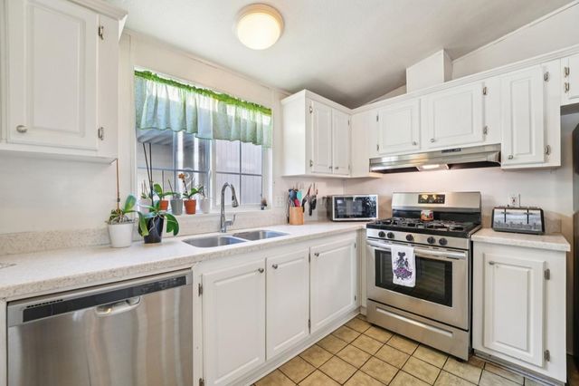 930 Rosedale Avenue 64, Capitola, CA 95010