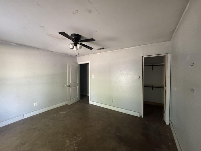 1516 E McLennan Ave, Mart, TX 76664