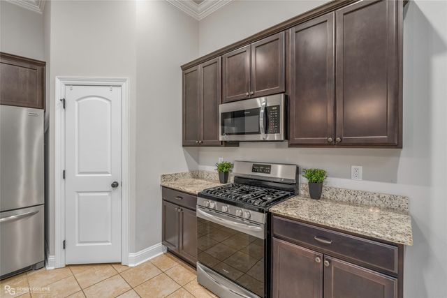 214 Apalachee Way, Bossier City, LA 71111