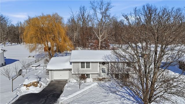 1744 Apple Hollow Lane, Hamlin, NY 14464