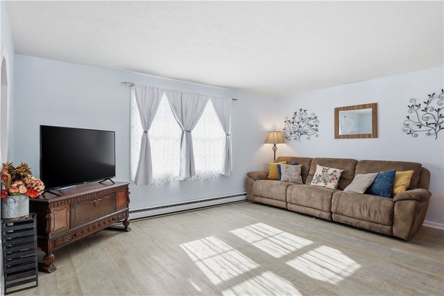 1744 Apple Hollow Lane, Hamlin, NY 14464