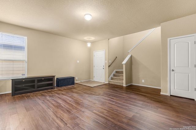 7118 Sunny Day, San Antonio, TX 78240