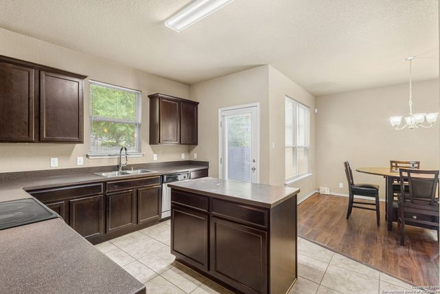 7118 Sunny Day, San Antonio, TX 78240